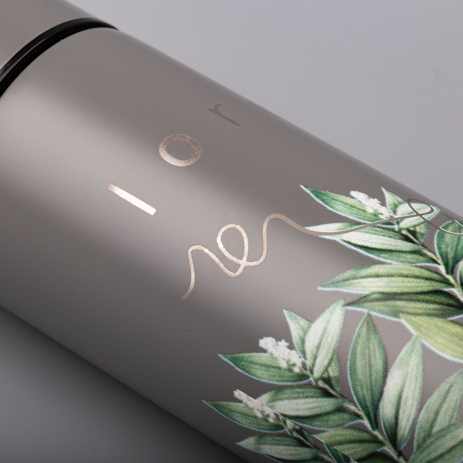 Термобутылка Metropolis, серая с логотипом