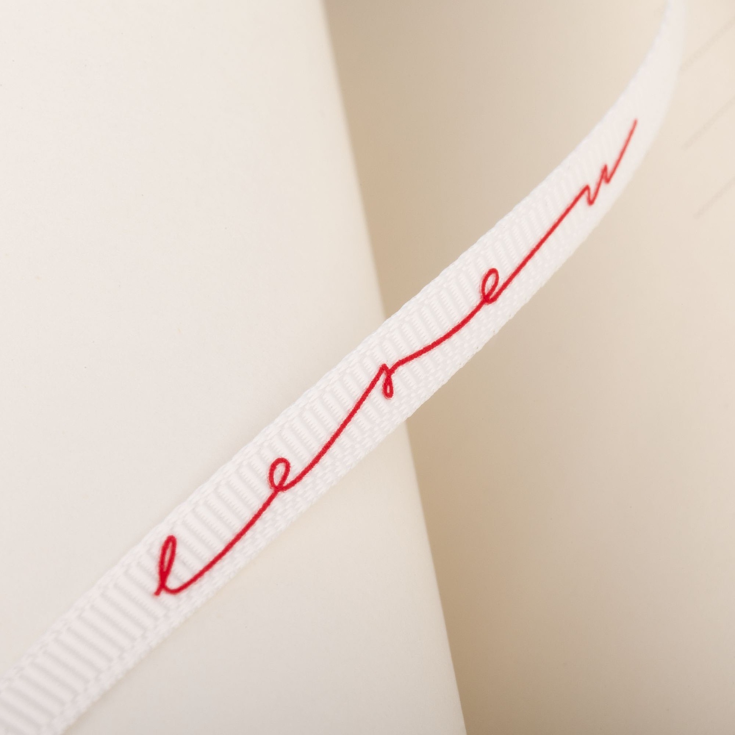 Ежедневник Chillout New, недатированный, красный с логотипом