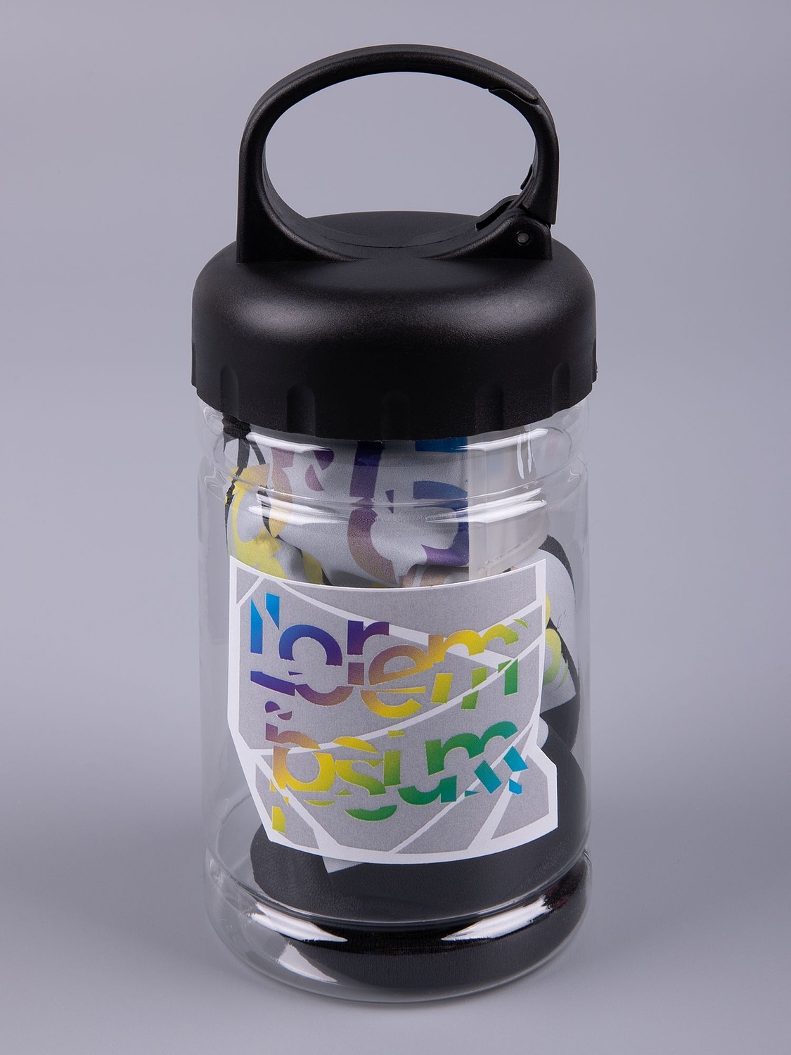 Охлаждающее полотенце Frio Mio в бутылке, черное