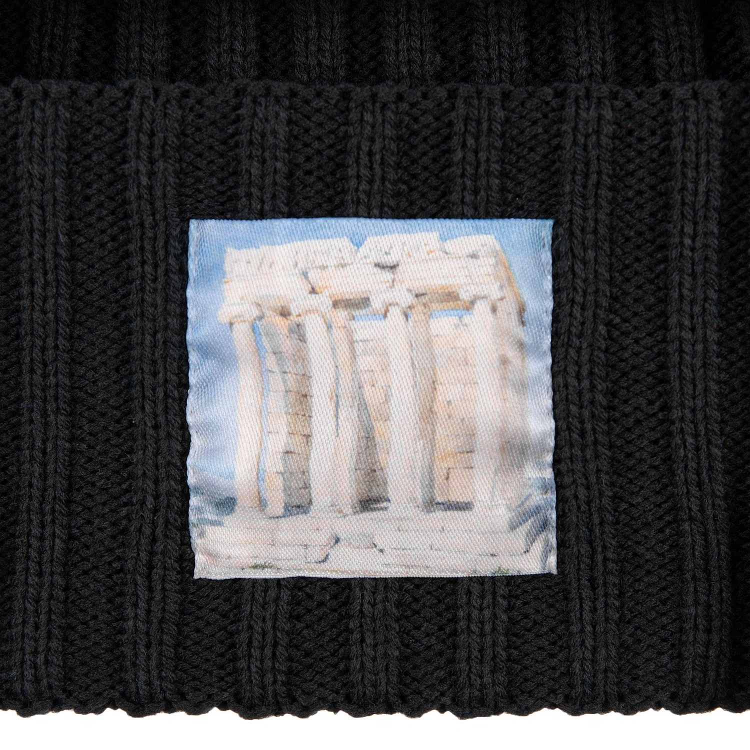 Шапка Yong, черная с логотипом