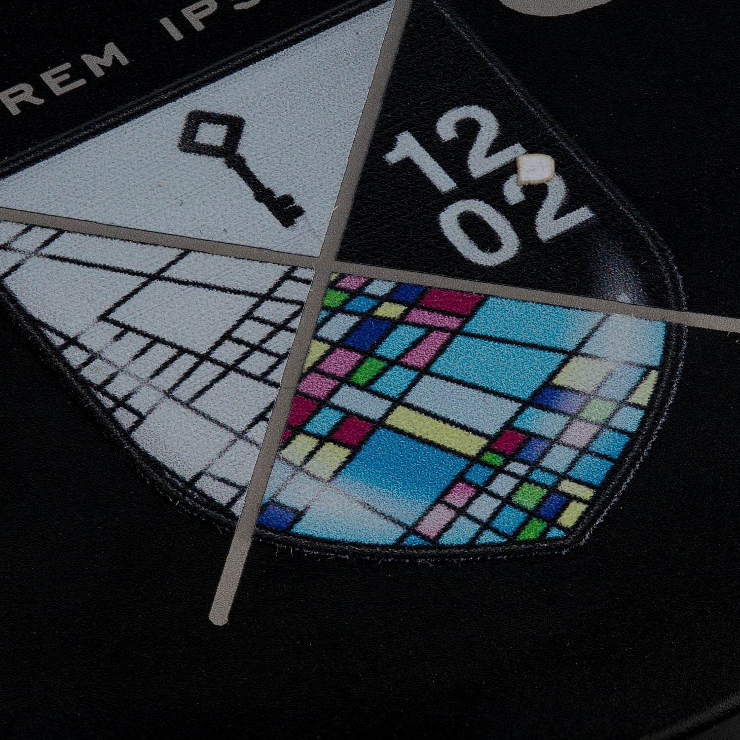 Беспроводное зарядное устройство с магнитами Magmate, черное с логотипом