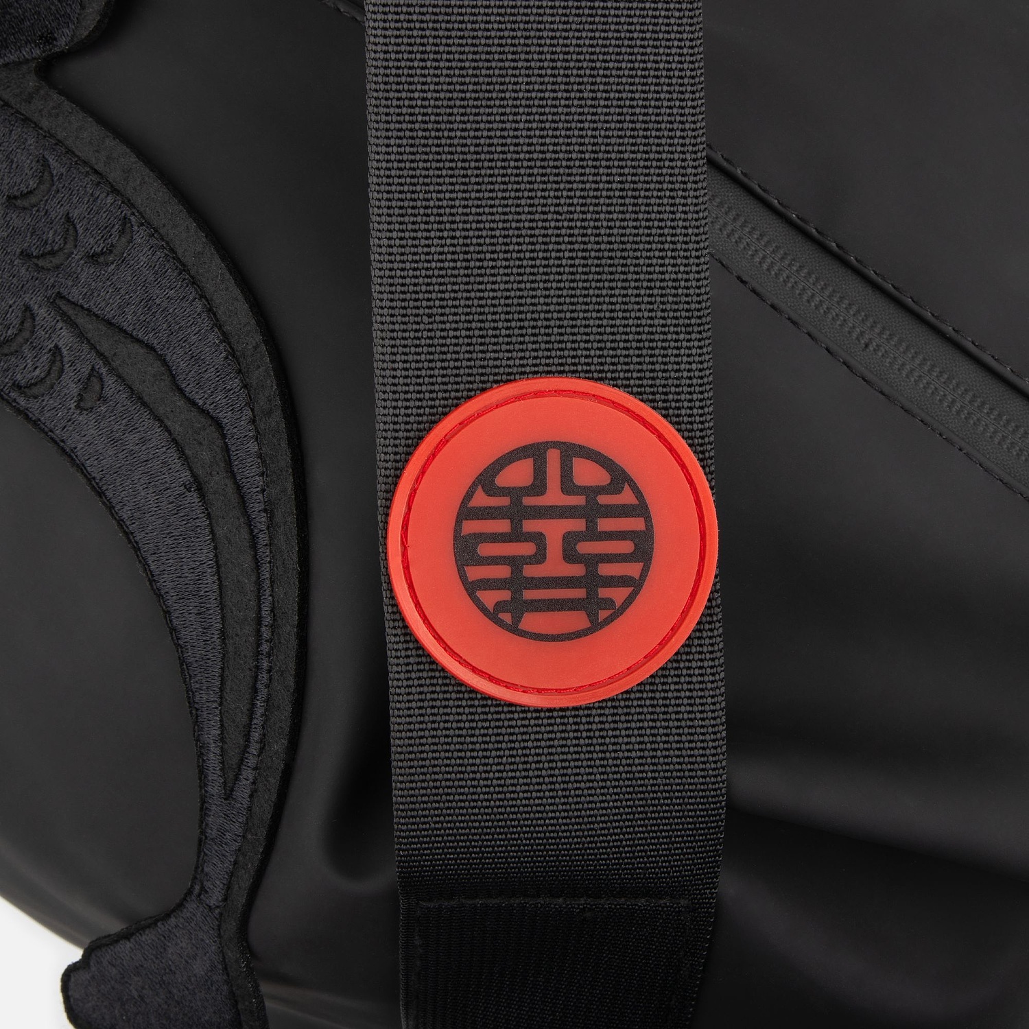 Дорожная сумка Traffic, черная с логотипом