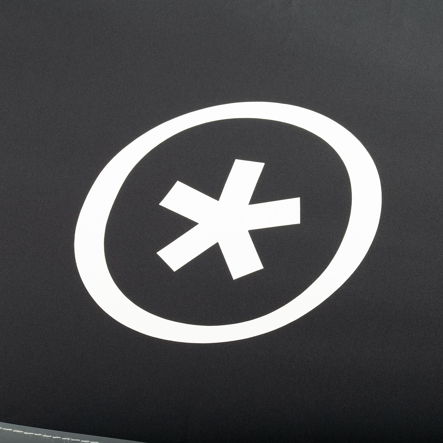 Складной зонт наоборот Savelight со светоотражающим кантом с логотипом