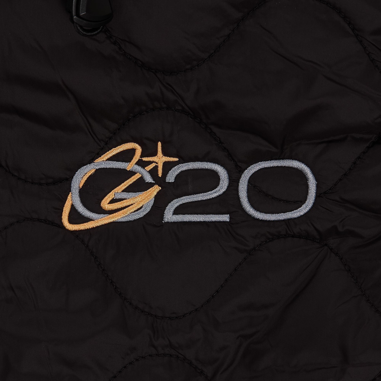 Жилет унисекс Tarnaby, черный с логотипом