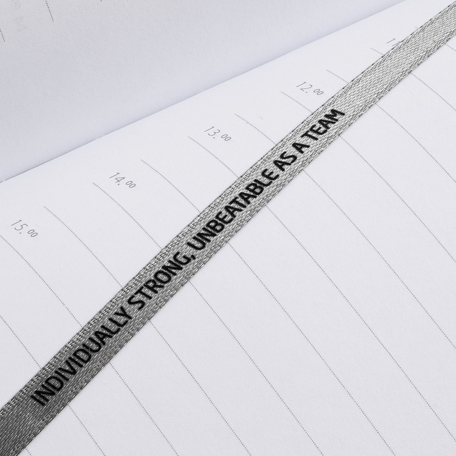 Ежедневник Latte Maxi, недатированный, темно-серый с логотипом